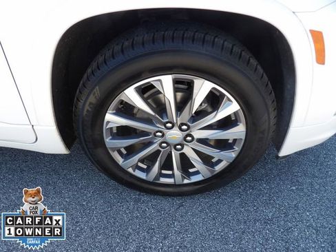 Used 2023 Chevrolet Traverse Premier w/ LPO, Floor Liner Package AWD/4WD image 14