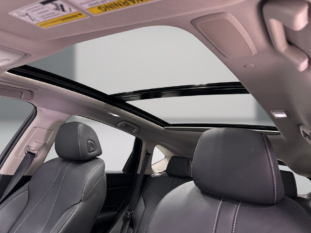 Used 2023 Acura RDX w/ Technology Package FWD image 17