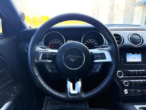 Used 2019 Ford Mustang GT RWD image 12