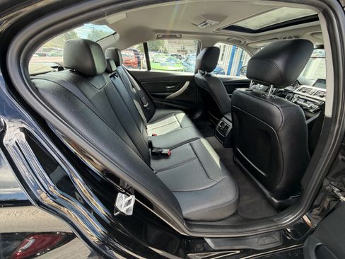 Used 2016 BMW 320i Sedan RWD image 15