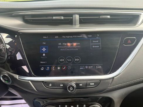 Used 2023 Buick Encore GX Essence FWD image 37