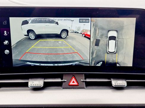 Used 2024 Kia Sportage SX image 14