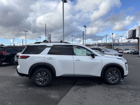New 2026 Nissan Pathfinder SV AWD/4WD image 8