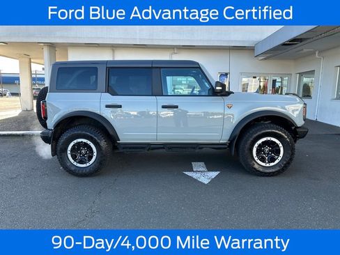 Certified 2024 Ford Bronco Badlands w/ Sasquatch Package image 9