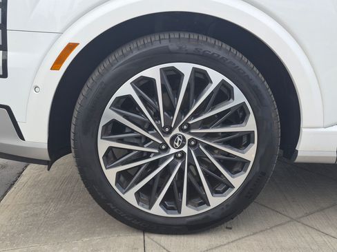 Certified 2026 Hyundai Palisade Calligraphy AWD/4WD image 13