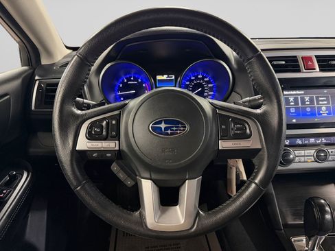 Used 2017 Subaru Legacy 2.5i Premium AWD/4WD image 19