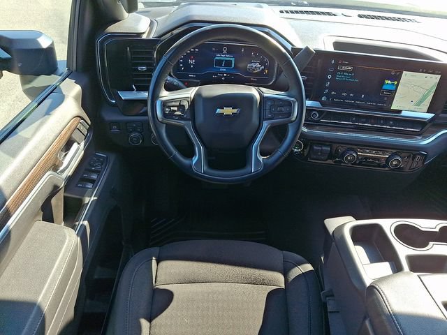 Used 2025 Chevrolet Silverado 2500 LT w/ Convenience Package AWD/4WD image 11