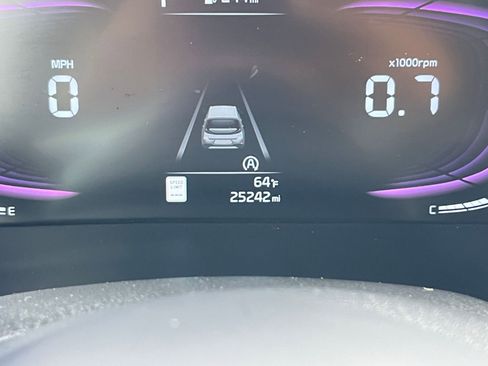 Used 2025 Kia Soul LX w/ LX Technology Package image 38