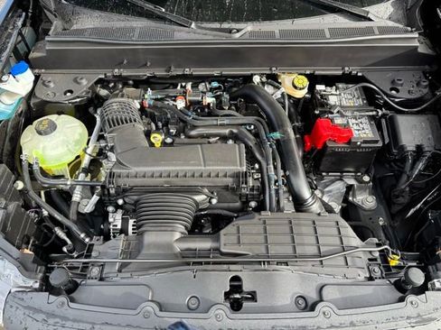 New 2025 Ford Maverick XL w/ 4K Tow Package image 25