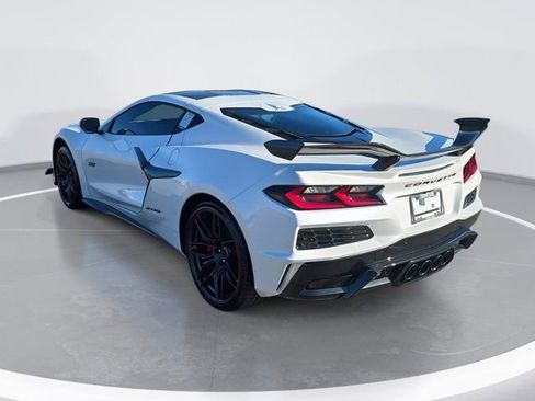 Used 2023 Chevrolet Corvette Z06 w/ Z07 Performance Package image 5