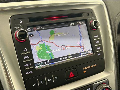 Used 2014 GMC Acadia SLT image 25