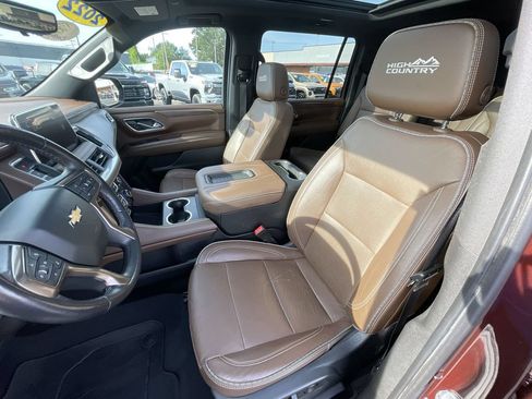 Certified 2022 Chevrolet Suburban High Country AWD/4WD image 20
