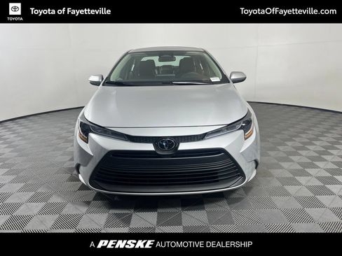 Used 2026 Toyota Corolla LE FWD image 7