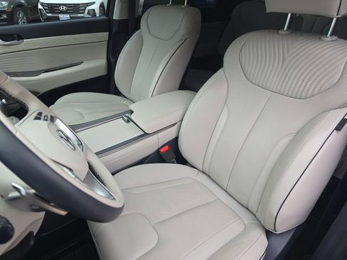 Used 2024 Hyundai Palisade Calligraphy image 16