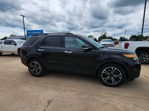 Used 2013 Ford Explorer Sport AWD/4WD image 4