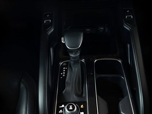 Used 2020 Kia Telluride S w/ S 8 Passenger Seating Package image 32
