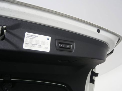 Certified 2023 BMW i4 eDrive35 w/ Premium Package image 17