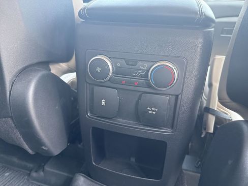 Used 2020 Ford Explorer Limited w/ Hybrid Equipment Group 310A image 39