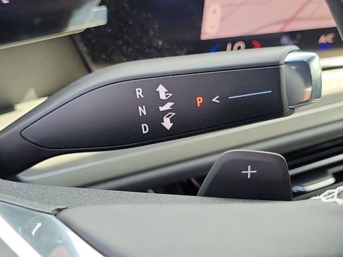 New 2026 Chevrolet Traverse LT image 11