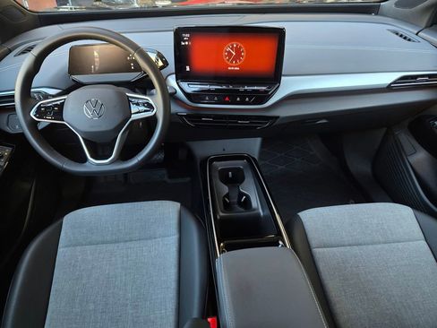 Certified 2023 Volkswagen ID.4 Pro image 13