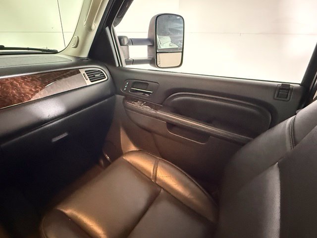 Used 2013 GMC Sierra 3500 Denali AWD/4WD image 19