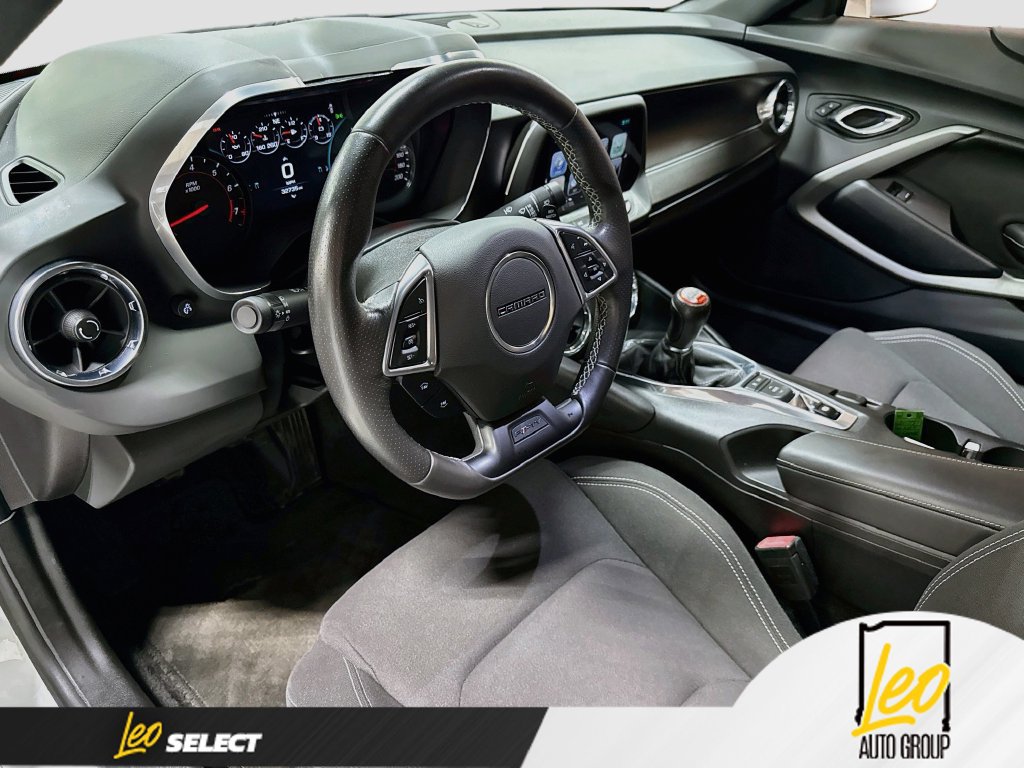 Used 2017 Chevrolet Camaro SS RWD image 12