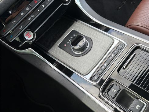 Used 2019 Jaguar XF S AWD/4WD image 16
