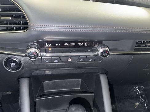 Used 2019 MAZDA MAZDA3 AWD Sedan w/ Premium Package image 21