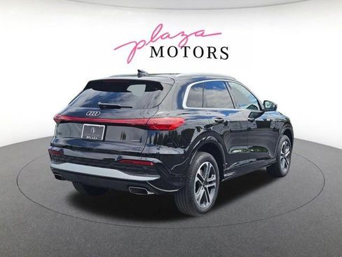 Used 2025 Audi Q5 Premium w/ Convenience Package AWD/4WD image 5