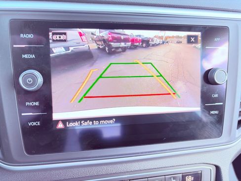 Used 2021 Volkswagen Atlas Cross Sport SE image 28