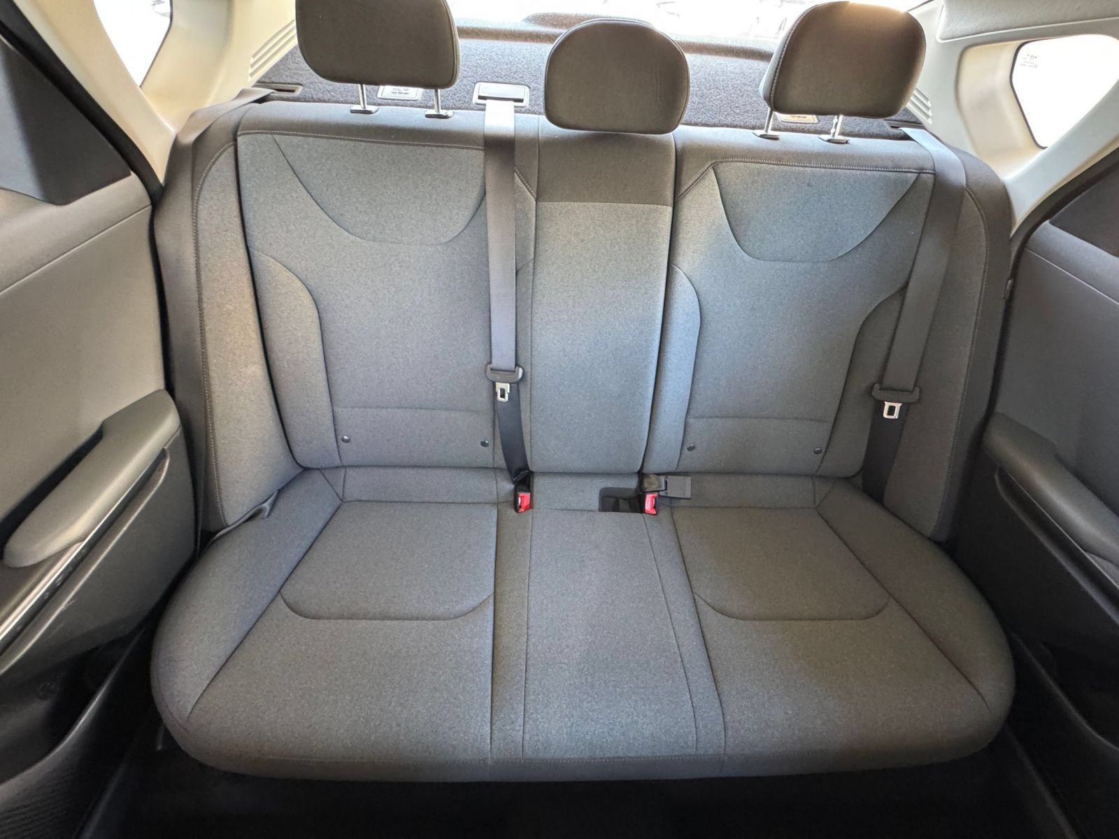Used 2025 Kia K4 FWD image 37