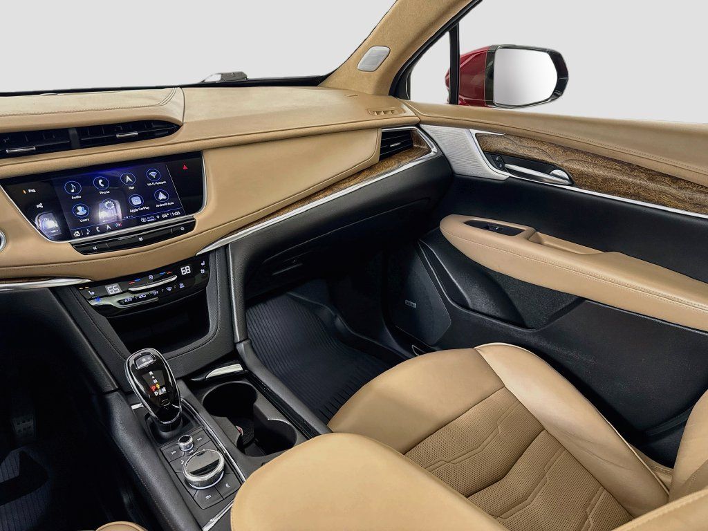 Used 2021 Cadillac XT5 Premium Luxury w/ Platinum Package AWD/4WD image 27