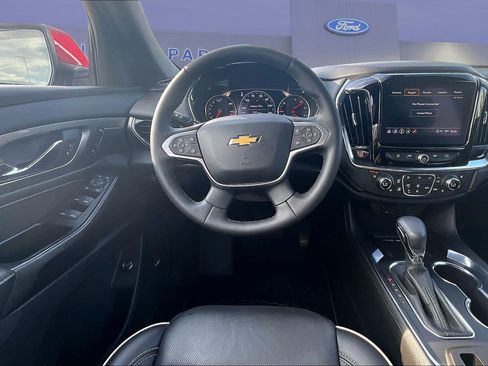 Used 2023 Chevrolet Traverse Premier AWD/4WD image 8
