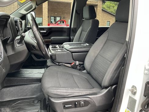 Used 2021 GMC Sierra 2500 SLE w/ SLE Value Package; AWD/4WD image 9
