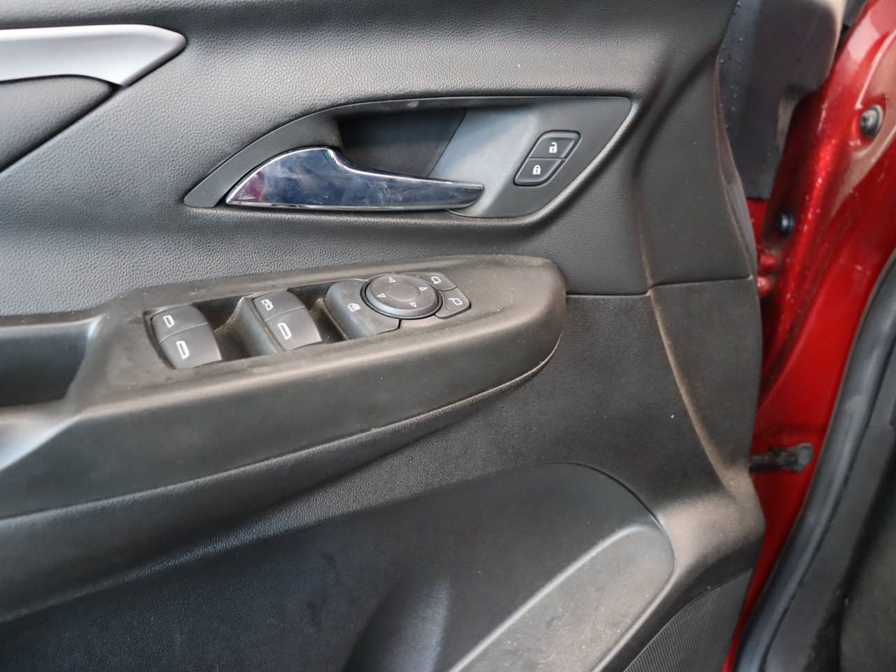 Used 2022 Chevrolet Bolt LT FWD image 14