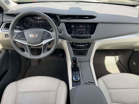 Used 2023 Cadillac XT5 Premium Luxury FWD image 15