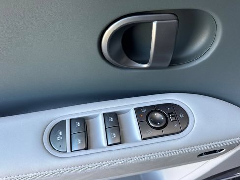 New 2026 Hyundai Ioniq 5 Limited AWD/4WD image 11