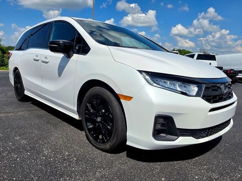 Used 2025 Honda Odyssey Sport-L image 15