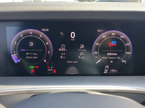 New 2026 Volkswagen Tiguan SE R-Line FWD image 32