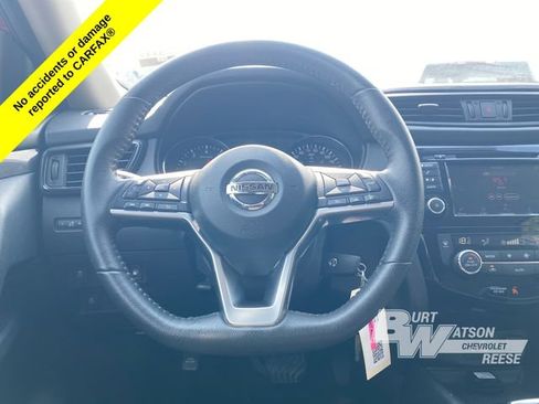Used 2020 Nissan Rogue S FWD image 21