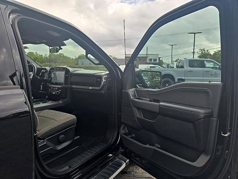 Used 2024 Ford F150 XLT w/ Mobile Office Package image 38