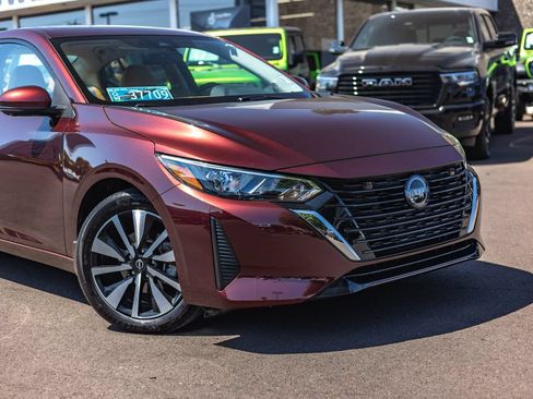 Used 2025 Nissan Sentra SV w/ SV Premium Package FWD image 3