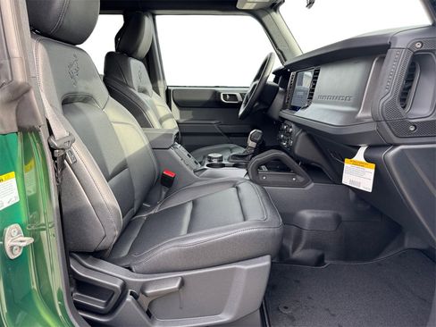 New 2025 Ford Bronco Badlands image 15
