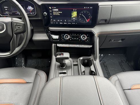 Used 2024 GMC Sierra 1500 AT4 w/ AT4 Premium Package AWD/4WD image 24