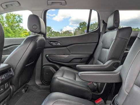 Used 2019 GMC Acadia SLT AWD/4WD image 14