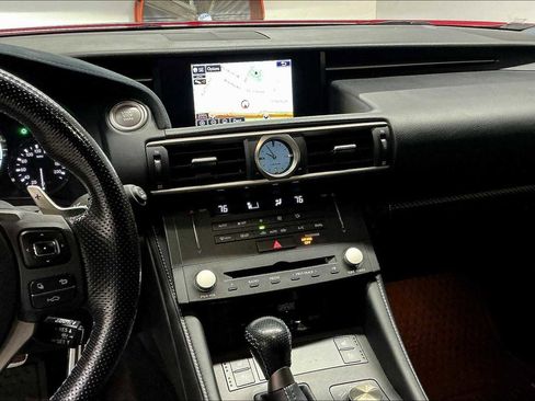 Used 2017 Lexus RC F image 9