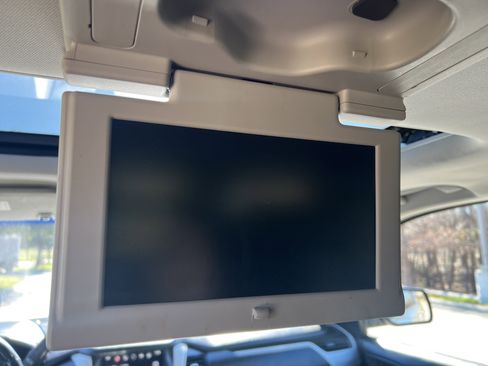 Used 2016 GMC Yukon XL SLT w/ Open Road Package image 27