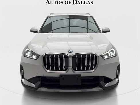 Used 2025 BMW X1 xDrive28i AWD/4WD image 3