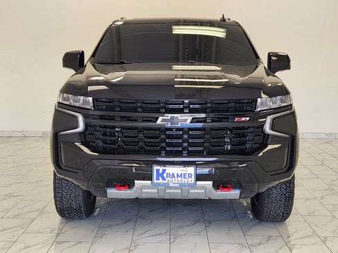 Used 2024 Chevrolet Tahoe Z71 w/ Luxury Package AWD/4WD image 2