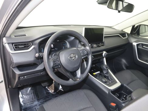 Used 2024 Toyota RAV4 XLE w/ Convenience Package image 25